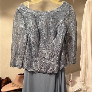 Elegant Lace Off-Shoulder Dress